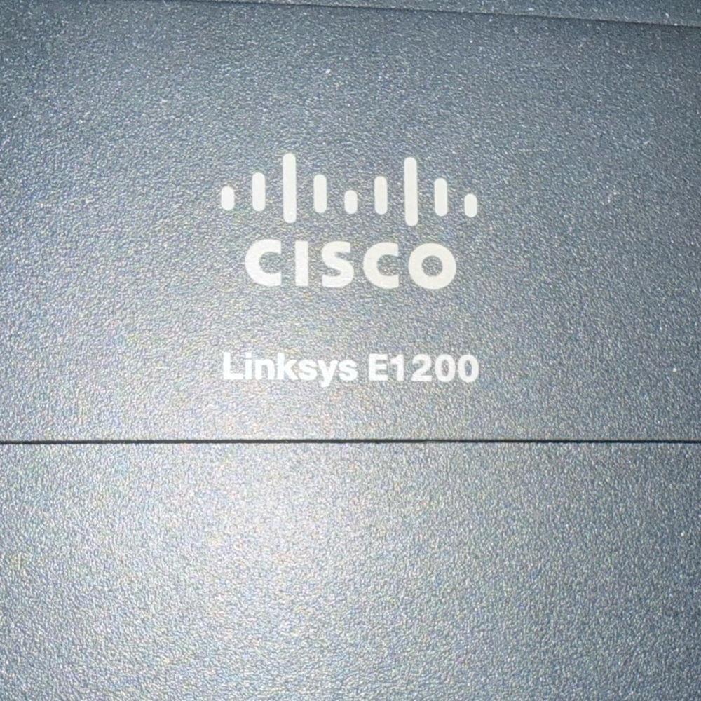 Linksys WiFi Router E1200 N300 Mbps 4-Port Wireless Router - Picture 4 of 8